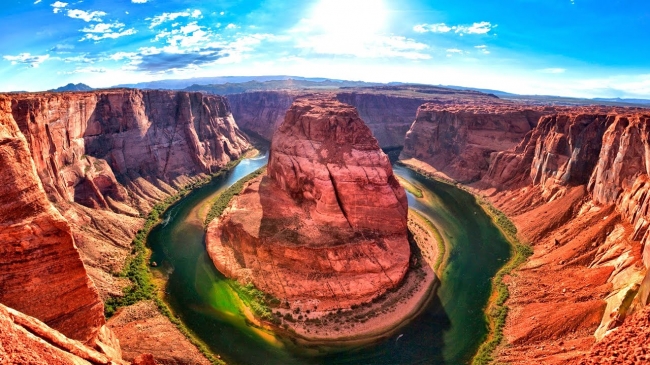 AGUAS Y TIERRAS DEL OESTE